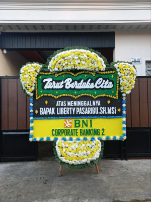Papan Bunga Duka di Karang Pamulang
